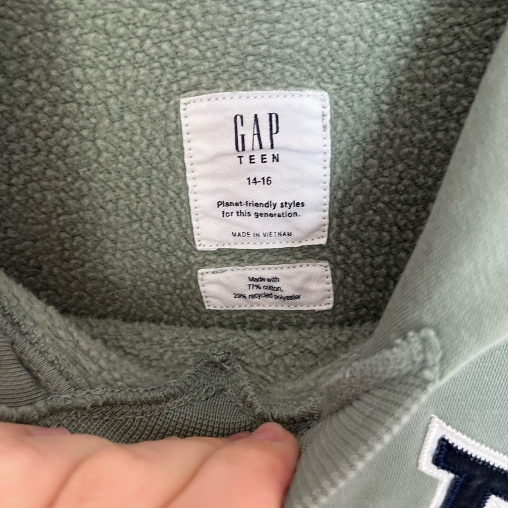 Gap Sweatshirt - image 2